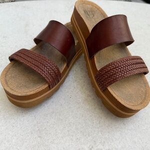 Reef Cushion Vista Hi Platform Sandals